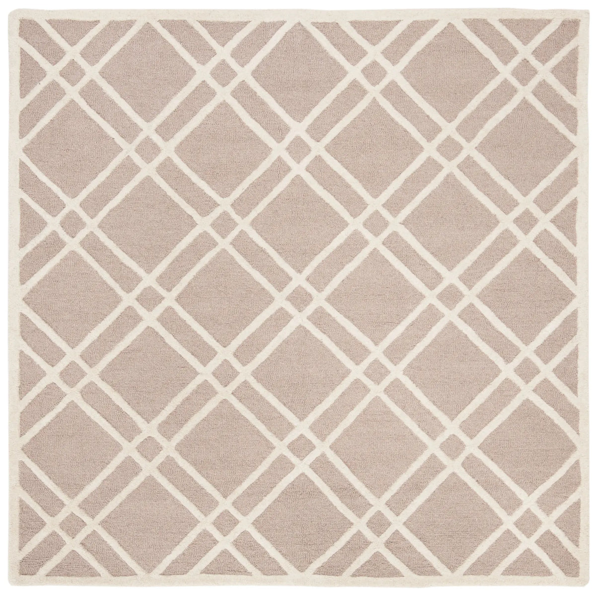 Safavieh Cambridge 6'-0" x 6'-0" Rug in Beige / Ivory
