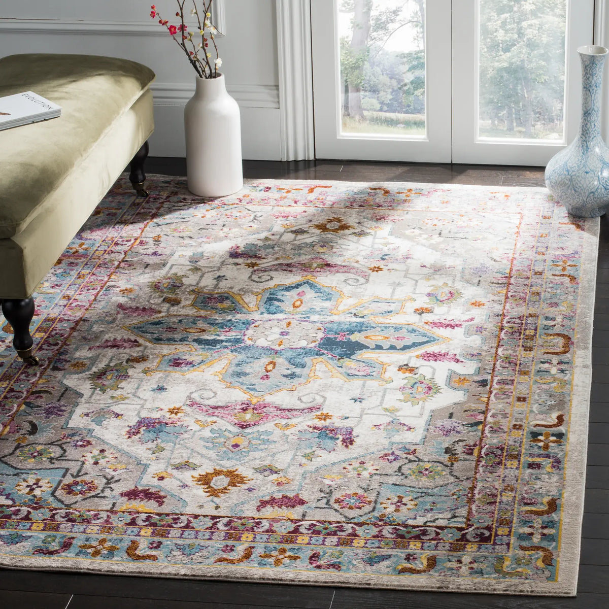 Safavieh Aria 5'-0" x 6'-7" Rug in Cream / Multi