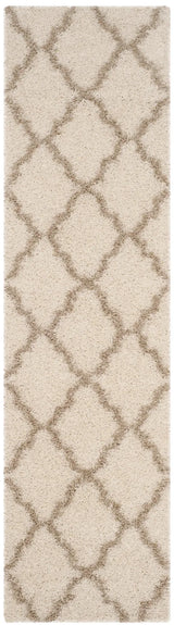 Safavieh Sgd-Dallas Shag 2'-3" x 8'-0" Rug in Ivory / Beige
