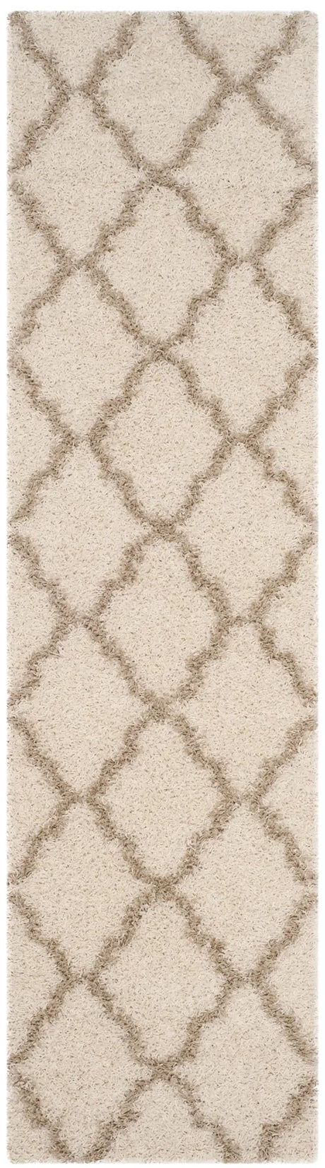 Safavieh Sgd-Dallas Shag 2'-3" x 8'-0" Rug in Ivory / Beige
