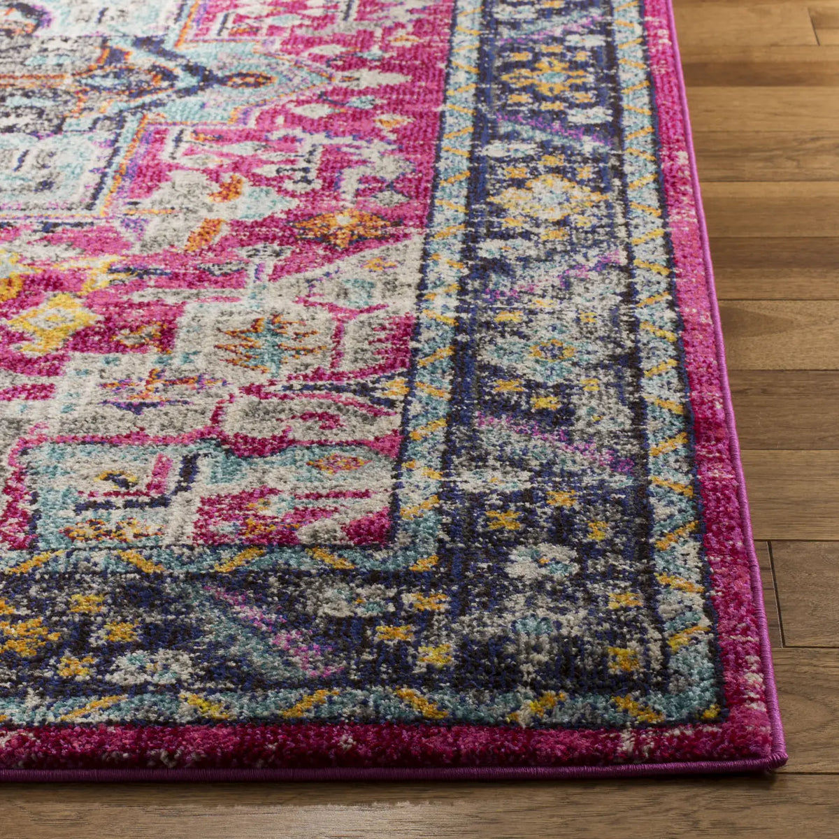 Safavieh Monaco 4'-0" x 5'-7" Rug in Fuchsia / Grey