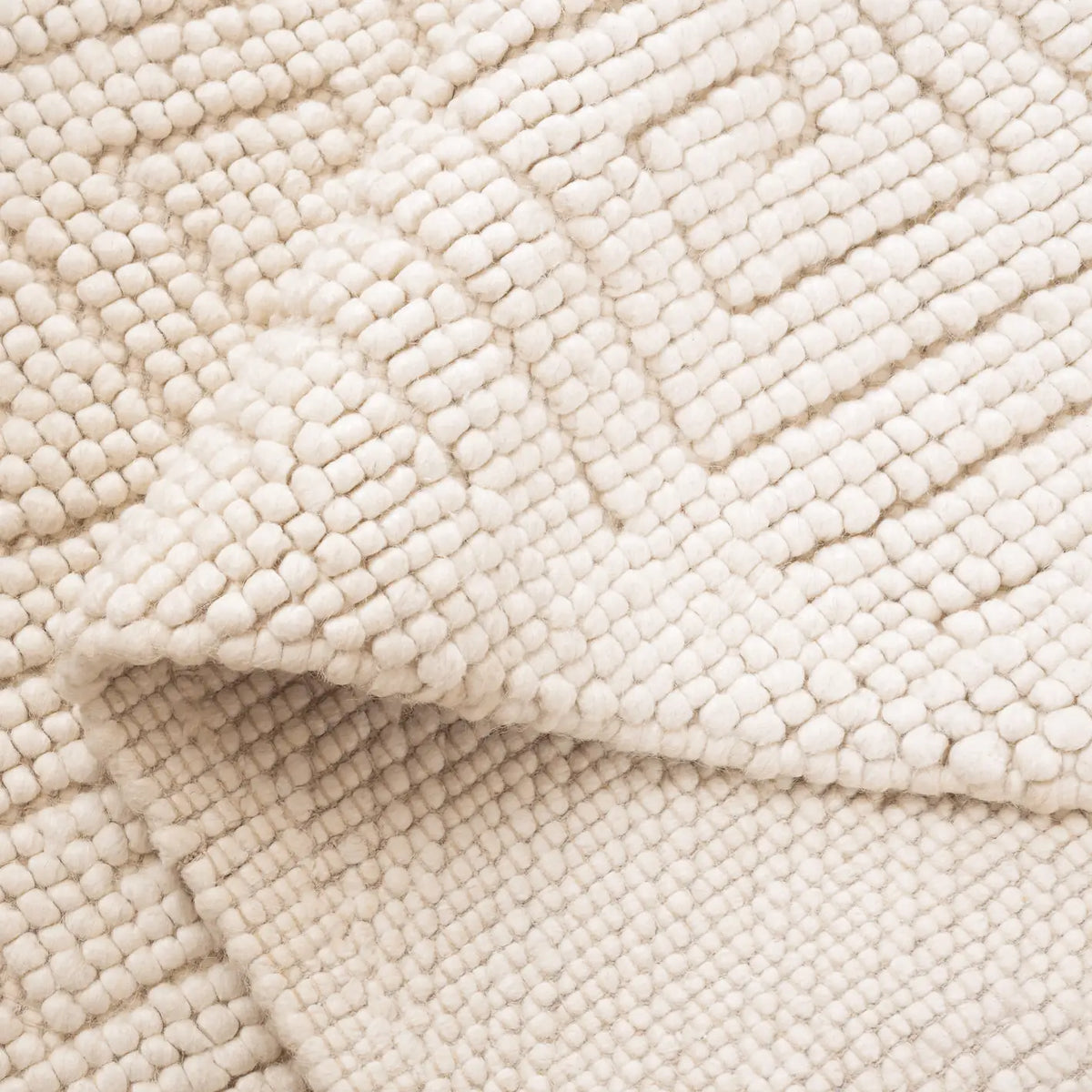 Safavieh Natura 4'-0" x 6'-0" Rug in Ivory