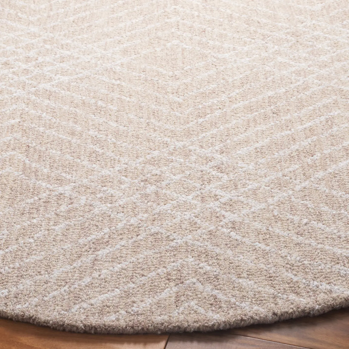 Safavieh Abstract 6'-0" x 6'-0" Rug in Beige / Ivory