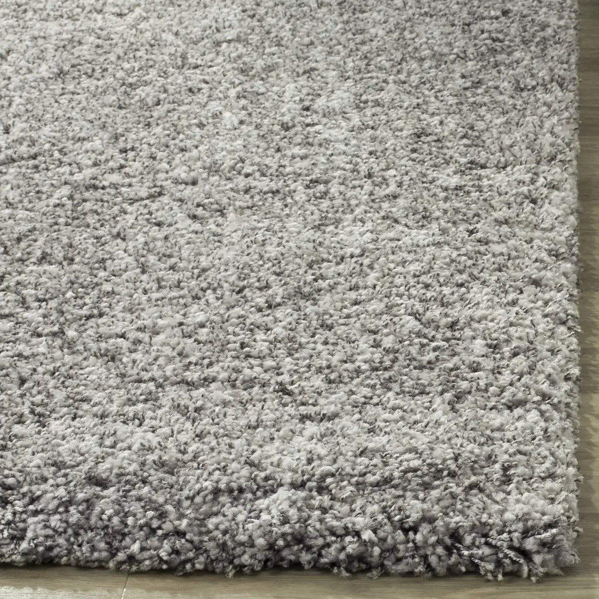 Safavieh Shag 2'-3" x 5'-0" Rug in Silver