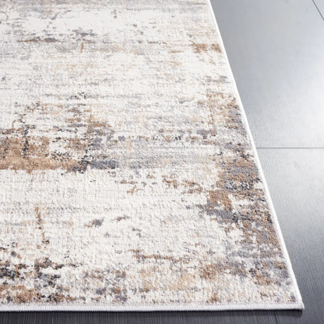 Safavieh Amelia 4'-5" x 6'-5" Rug in Ivory / Grey