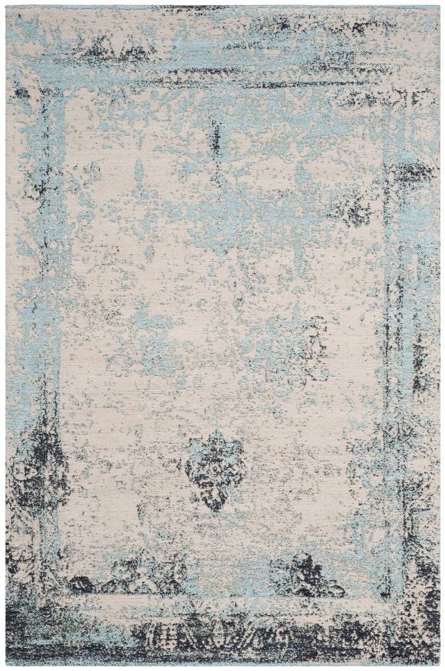 Safavieh Classic Vintage 4'-0" x 6'-0" Rug in Blue