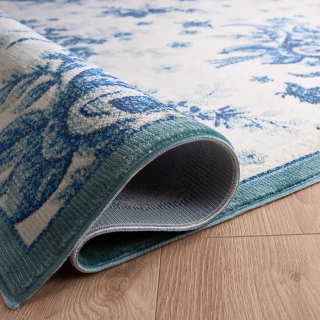 Safavieh Aria 5'-0" x 6'-7" Rug in Ivory / Blue