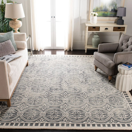 Safavieh Dip Dye 8'-0" x 10'-0" Rug in Silver / Ivory