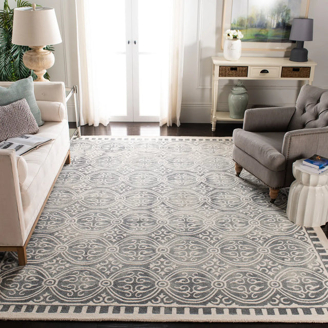 Safavieh Dip Dye 8'-0" x 10'-0" Rug in Silver / Ivory