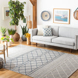 Safavieh Striped Kilim 6'-0" x 9'-0" Rug in Silver / Grey