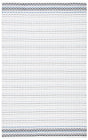 Safavieh Montauk 4'-0" x 6'-0" Rug in Ivory / Grey