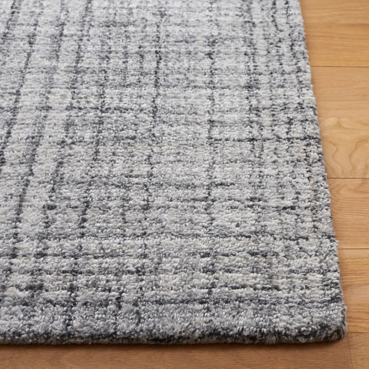 Safavieh Abstract 4'-0" x 6'-0" Rug in Grey / Ivory