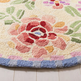 Safavieh Chelsea 4'-6" x 6'-6" Rug in Ivory