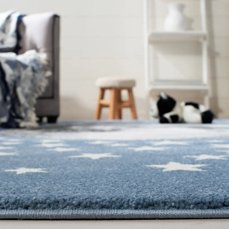 Safavieh Carousel Kids 100 4'-0" x 6'-0" Rug in Light Blue / Grey