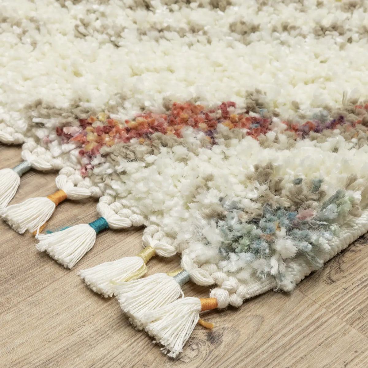 Oriental Weavers Sphinx Axis Ax07A Ivory/ Multi Rug - corner detail