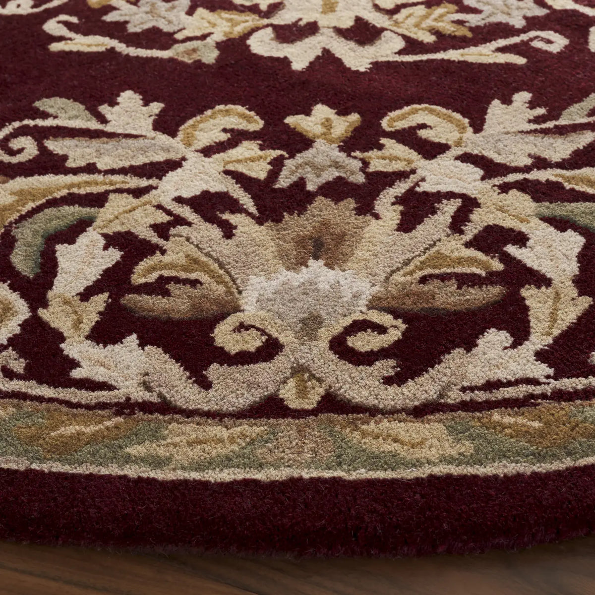 Safavieh Heritage 6'-0" x 6'-0" Rug in Red