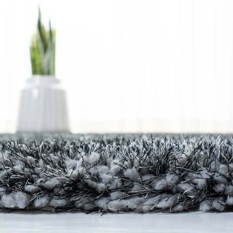 Safavieh Shag 4'-0" x 6'-0" Rug in Dark Grey