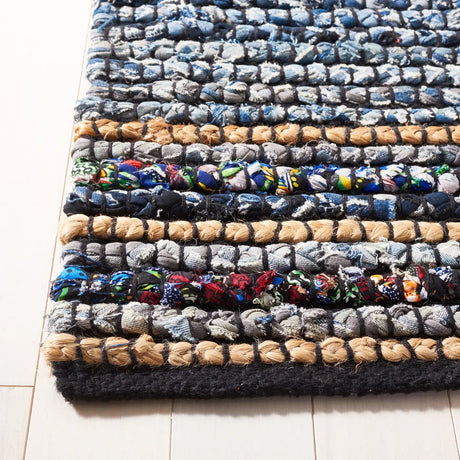 Safavieh Cape Cod 4'-0" x 6'-0" Rug in Natural / Blue