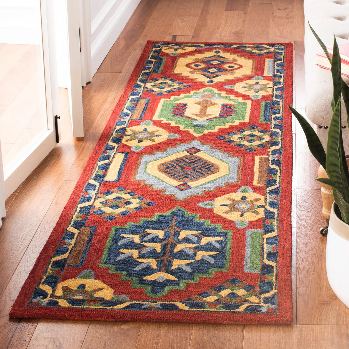 Safavieh Heritage 2'-3" x 8'-0" Rug in Red / Gold
