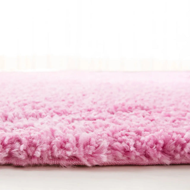 Safavieh August Shag 900 5'-3" x 5'-3" Rug in Pink