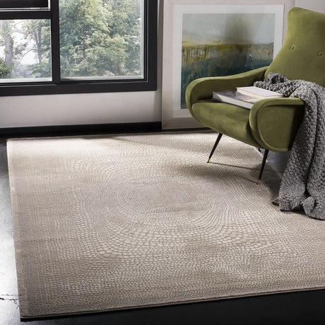 Safavieh Meadow 4'-0" x 6'-0" Rug in Ivory / Grey