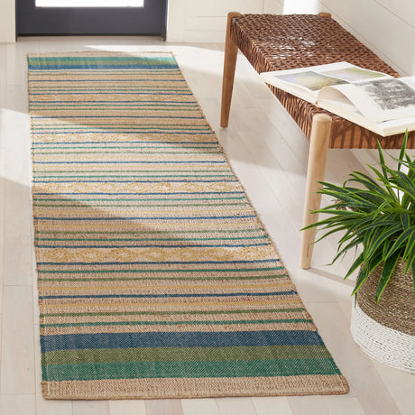 Safavieh Kilim 2'-3" x 9'-0" Rug in Natural / Green