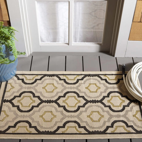 Safavieh Courtyard 2'-0" x 3'-7" Rug in Beige / Black
