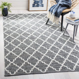 Safavieh Montauk 5'-0" x 8'-0" Rug in Charcoal / Ivory