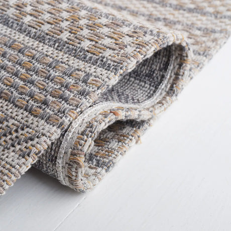 Safavieh Martha Stewart 5'-0" x 7'-0" Rug in Grey / Taupe