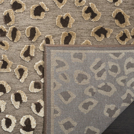Safavieh Paradise 4'-0" x 5'-7" Rug in Beige / Brown