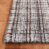 Safavieh Abstract 4'-0" x 6'-0" Rug in Grey / Brown