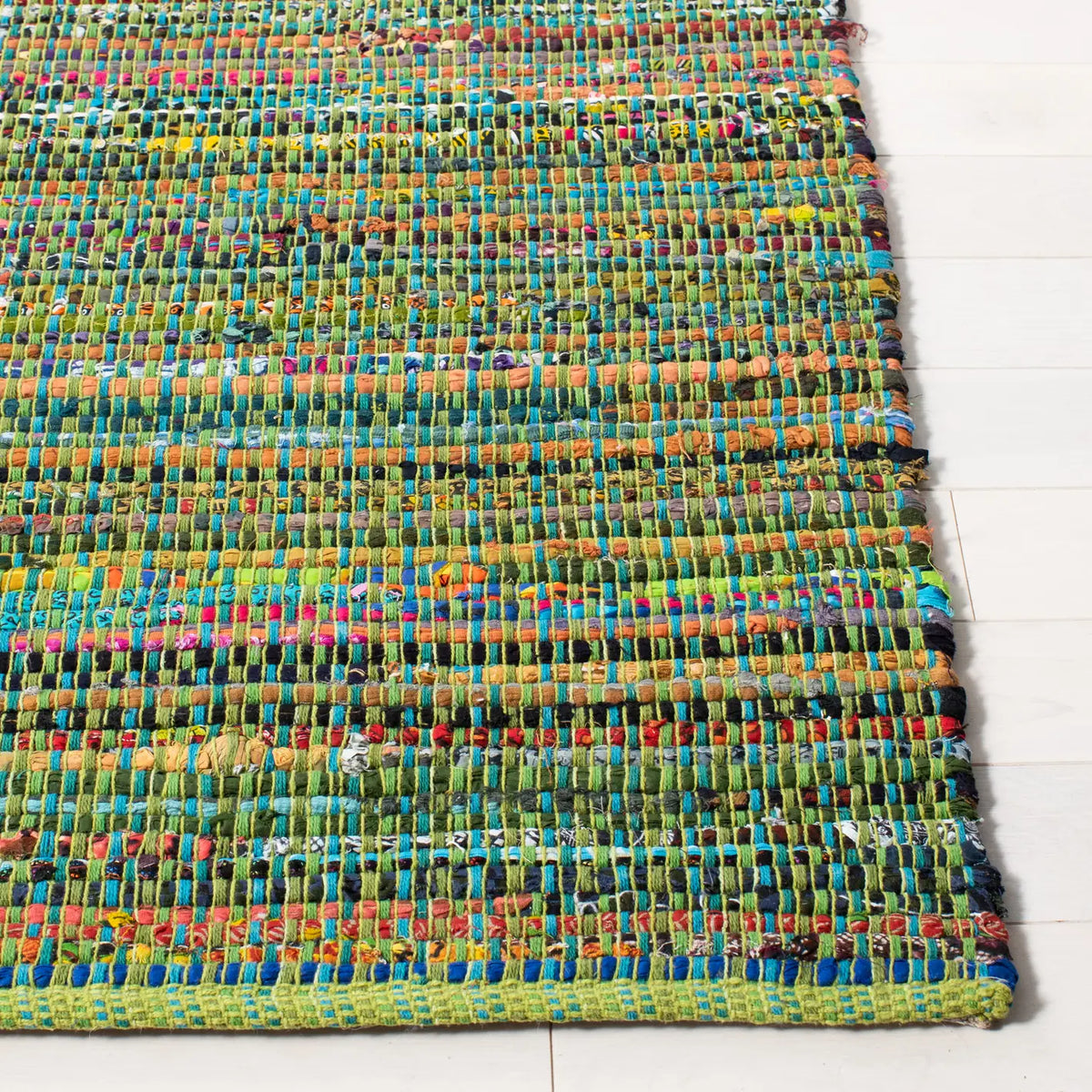 Safavieh Nantucket 5'-0" x 8'-0" Rug in Green