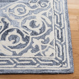 Safavieh Metro 4'-0" x 6'-0" Rug in Grey / Ivory