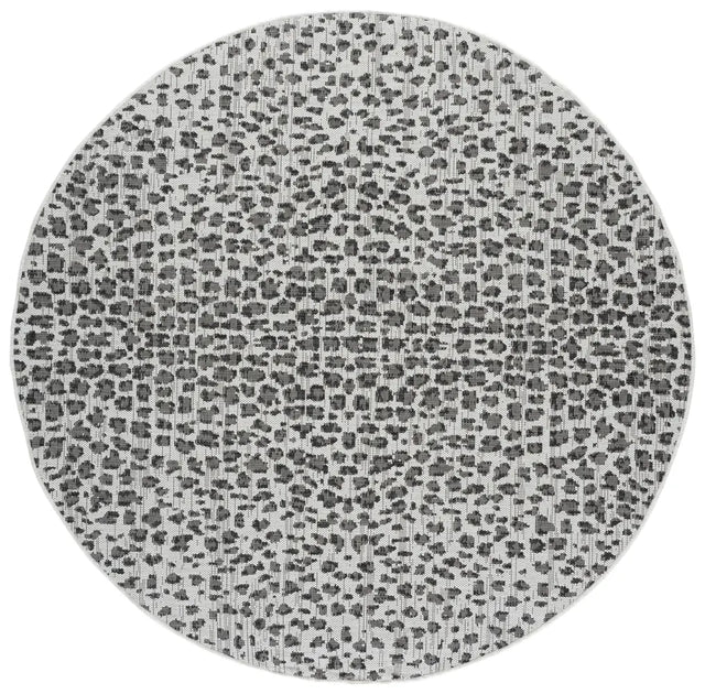 Safavieh Courtyard 6'-7" x 6'-7" Rug in Ivory / Black