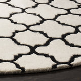 Safavieh Chatham 7'-0" x 7'-0" Rug in Ivory / Black