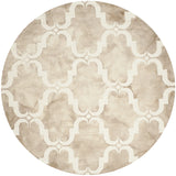 Safavieh Dip Dye 7'-0" x 7'-0" Rug in Beige / Ivory