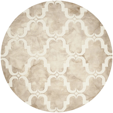 Safavieh Dip Dye 7'-0" x 7'-0" Rug in Beige / Ivory