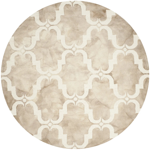 Safavieh Dip Dye 7'-0" x 7'-0" Rug in Beige / Ivory