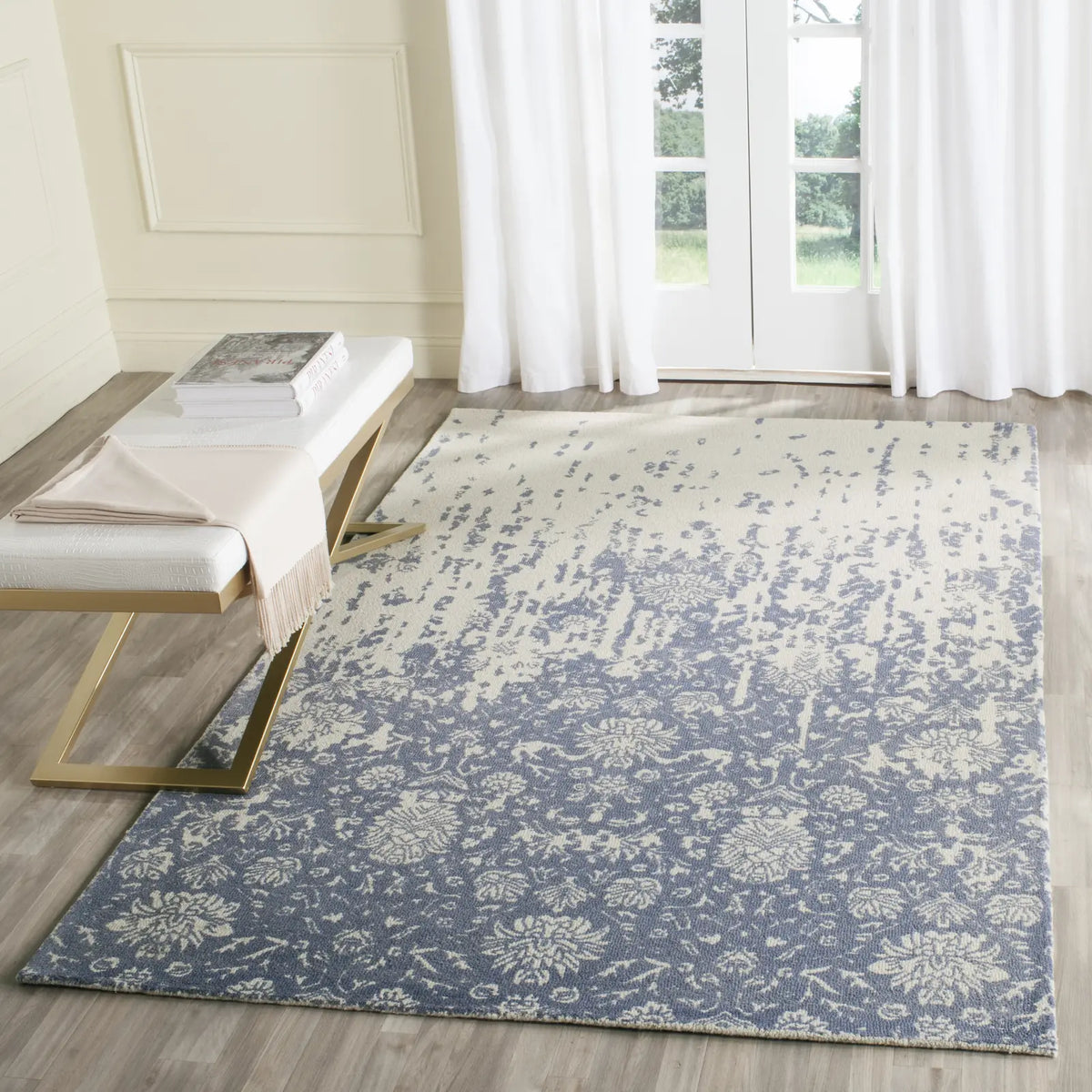 Safavieh Restoration Vintage 4'-0" x 6'-0" Rug in Ivory / Blue