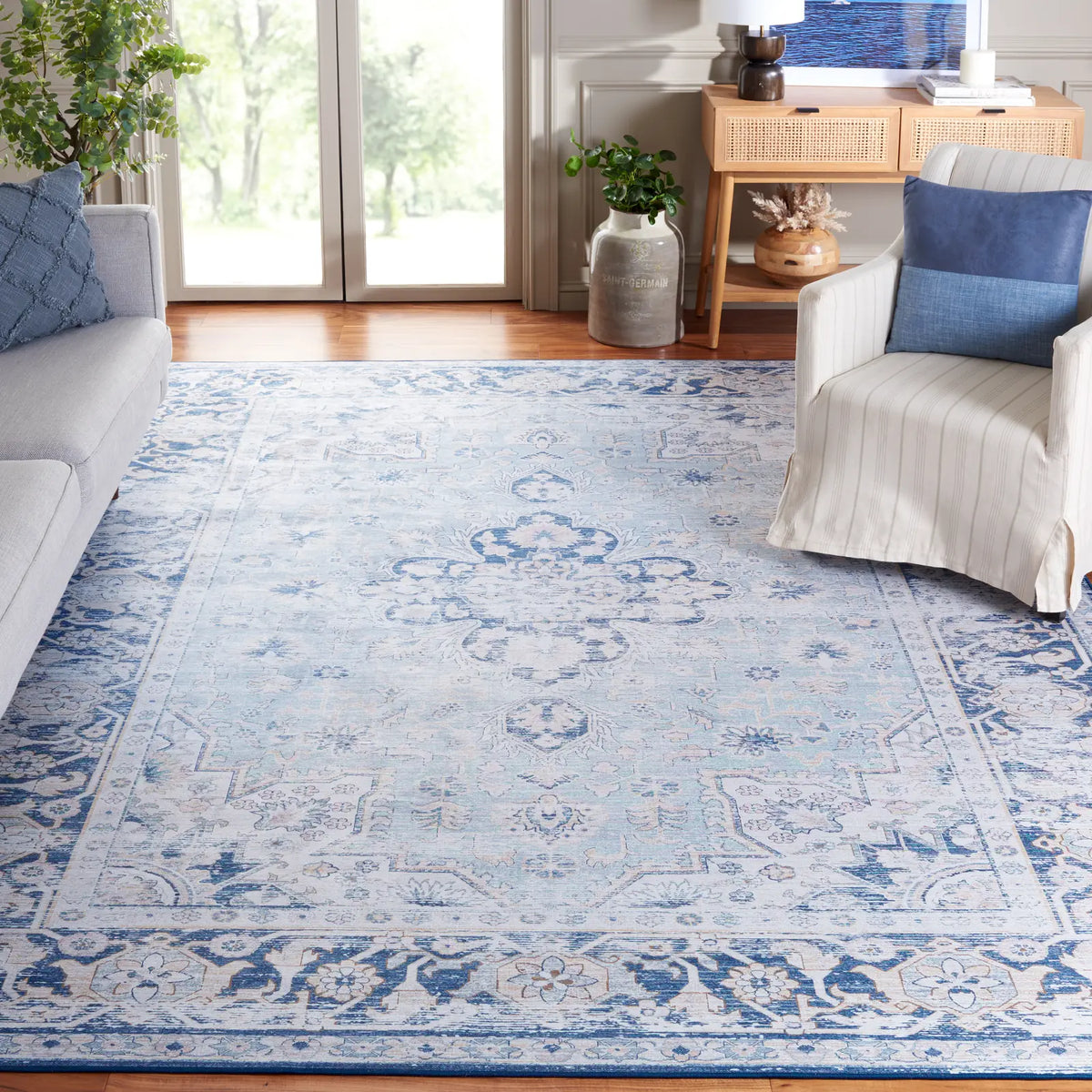 Safavieh Tucson 10'-0" x 14'-0" Rug in Light Blue / Navy