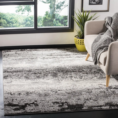 Safavieh Spirit 100 4'-0" x 6'-0" Rug in Charcoal / Light Grey
