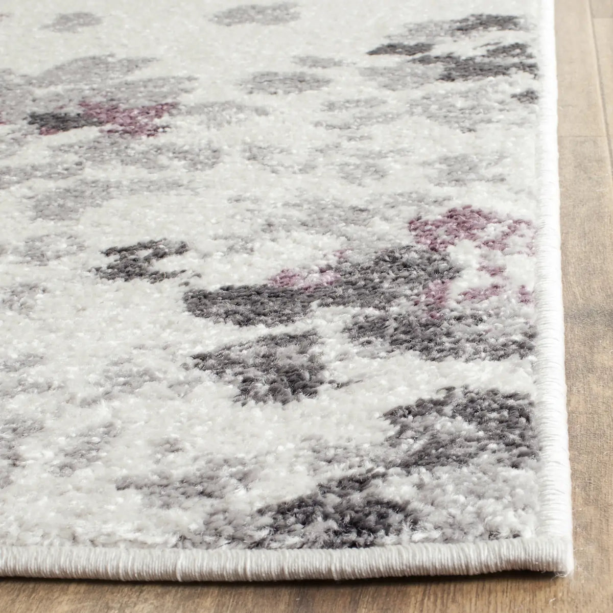 Safavieh Adirondack 4'-0" x 6'-0" Rug in Ivory / Purple