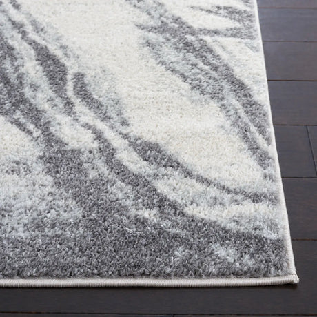 Safavieh Tulum 4'-0" x 6'-0" Rug in Ivory / Grey