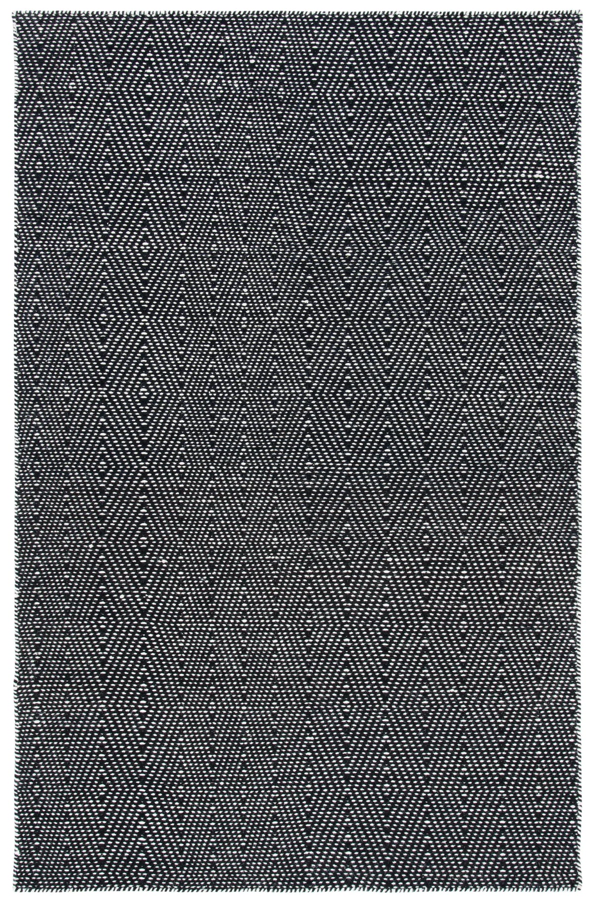 Safavieh Kilim 4'-0" x 6'-0" Rug in Black / Ivory