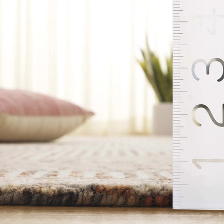 Safavieh Metro 4'-0" x 6'-0" Rug in Ivory / Rust
