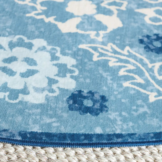 Safavieh Martha Stewart Washable 6'-0" x 6'-0" Rug in Blue / Beige