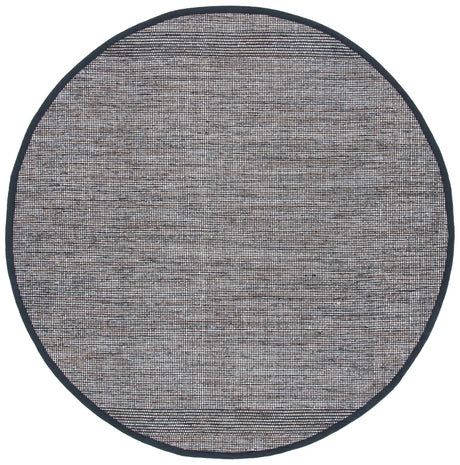 Safavieh Montauk 6'-0" x 6'-0" Rug in Beige / Ivory