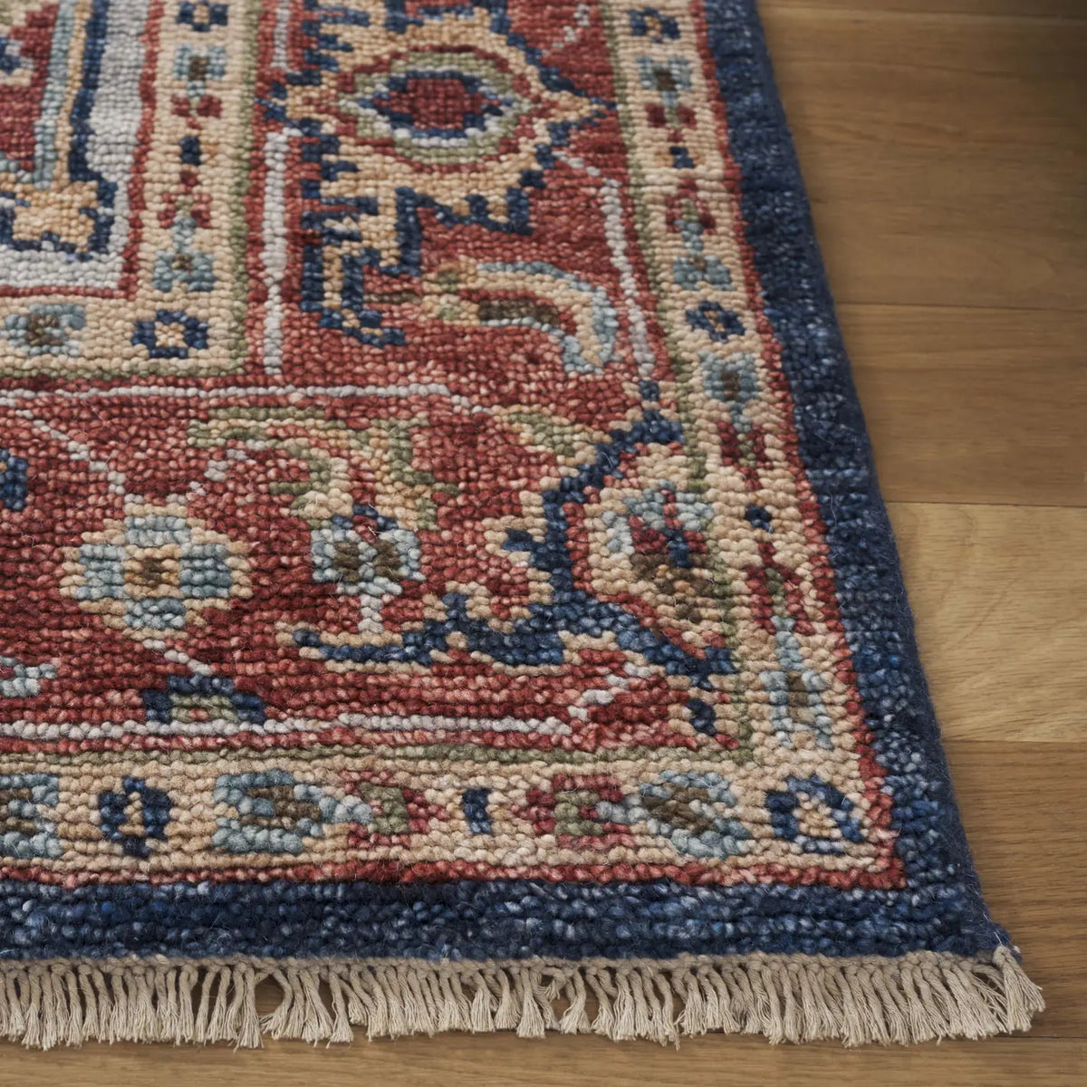 Safavieh Samarkand 6'-0" x 9'-0" Rug in Navy / Rust