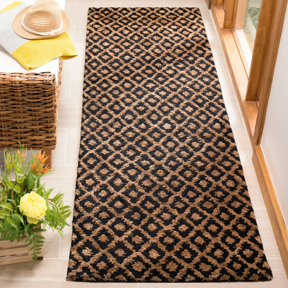 Safavieh Bohemian 2'-6" x 8'-0" Rug in Black / Gold