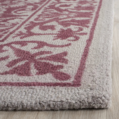 Safavieh Restoration Vintage 4'-0" x 6'-0" Rug in Silver / Purple